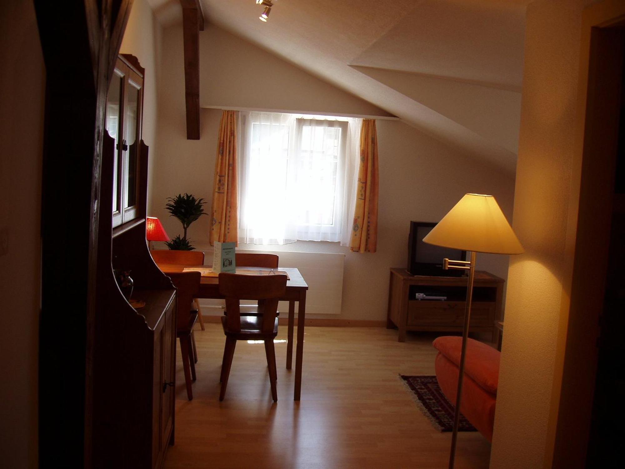 Hotel Sternen Sisikon Екстериор снимка